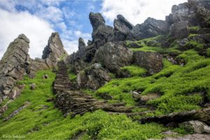 skellig michael viewing towardss the stars 